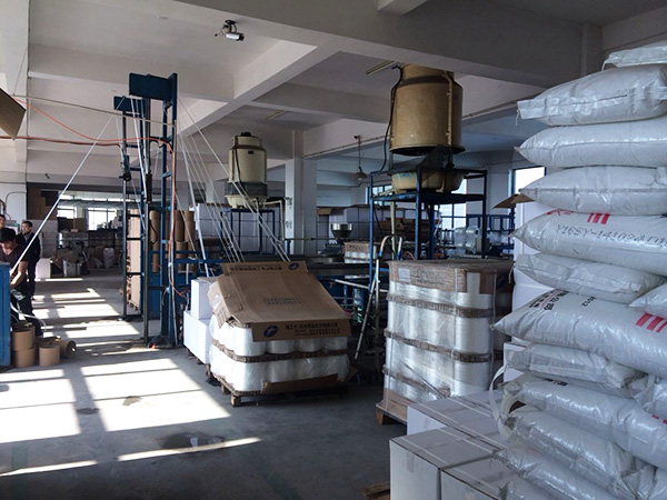 柔性(xing)打包帶車間